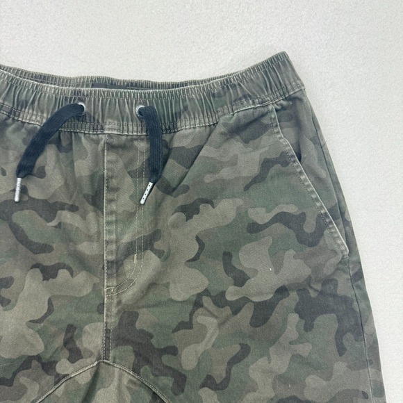 COPY - Zanerobe Shorts Men’s Size 32 Green Camo Pockets Drawstring Elastic Waist - Picture 2 of 8